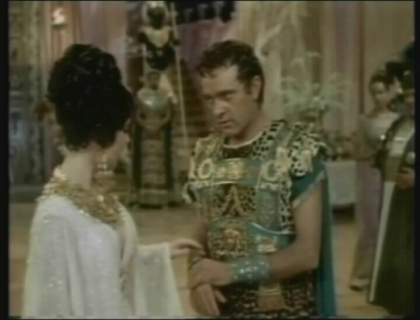 Capa aurie a lui Elizabeth Taylor, scoasa la licitatie! Cati bani vor sa obtina organizatorii
