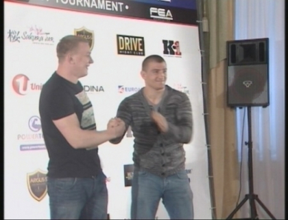 Catalin Morosanu a venit sa manance la Chisinau! Vezi ce prefera celebrul luptator de K-1 Catalin Morosanu a venit sa manance la Chisinau! Vezi ce prefera celebrul luptator de K-1