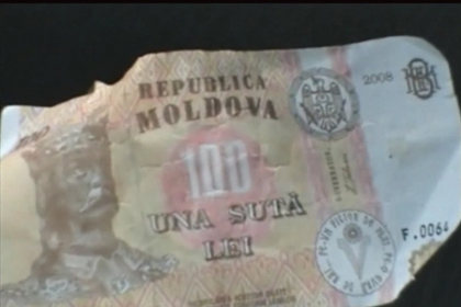Fabricau bani falsi si ii cheltuiau prin pietele capitalei. VIDEO