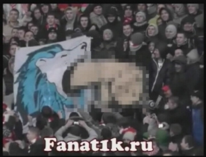 150 de suporteri, arestati pentru huliganism. Mascota formatiei Zenit, profanata de rivalii de la Spartak 150 de suporteri, arestati pentru huliganism. Mascota formatiei Zenit, profanata de rivalii de la Spartak