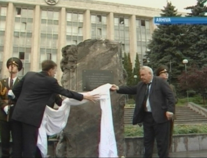 Dodon despre Ghimpu: Sa-si duca piatra din fata guvernului la Colonita