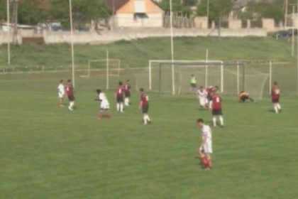 Valeriu Renita si Sergiu Caraman raman suspendati pentru cativa ani din fotbal! Valeriu Renita si Sergiu Caraman raman suspendati pentru cativa ani din fotbal!