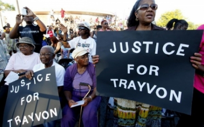 Scandalul "Trayvon Martin" din SUA obliga Coca Cola sa renunte la unul dintre parteneriatele sale Scandalul "Trayvon Martin" din SUA obliga Coca Cola sa renunte la unul dintre parteneriatele sale