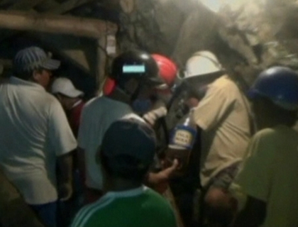 Accident de munca in Peru. 9 mineri, blocati in subteran Accident de munca in Peru. 9 mineri, blocati in subteran