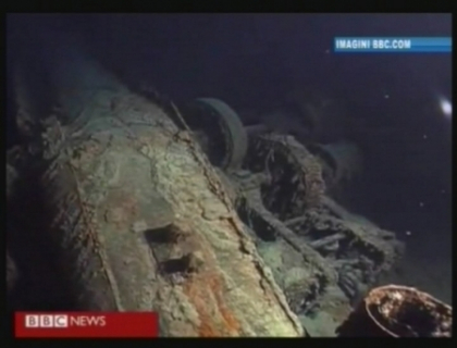 Au pornit in larg pentru a parcurge acelasi traseu. Calatorie in memoria victimelor Titanicului Au pornit in larg pentru a parcurge acelasi traseu. Calatorie in memoria victimelor Titanicului