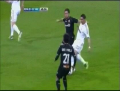 Real Madrid pierde puncte in Spania! Valencia le-a facut viata grea galacticilor de pe Bernabeu Real Madrid pierde puncte in Spania! Valencia le-a facut viata grea galacticilor de pe Bernabeu