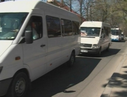 Acum putem circula pe strada Alexei Mateevici pe ambele sensuri! Acum putem circula pe strada Alexei Mateevici pe ambele sensuri!