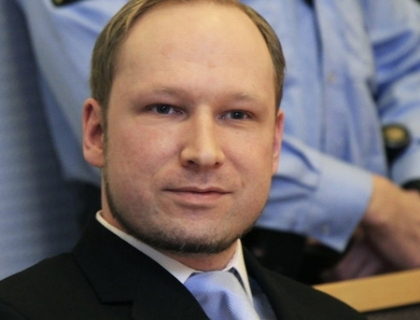 Strategia de aparare a lui Breivik: Am ucis 77 de oameni in legitima aparare Strategia de aparare a lui Breivik: Am ucis 77 de oameni in legitima aparare
