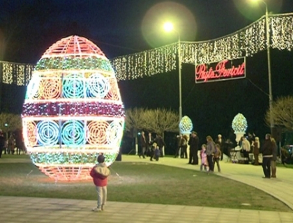 Sa fie lumina! Catedrala din centrul Chisinaului a imbracat haine de sarbatoare Sa fie lumina! Catedrala din centrul Chisinaului a imbracat haine de sarbatoare