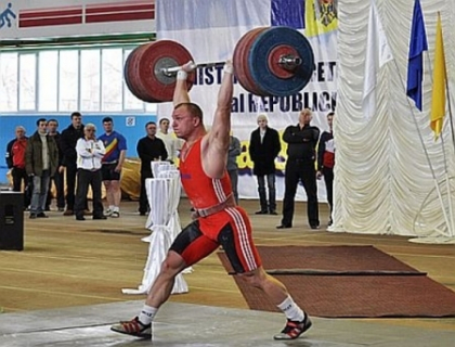 Halterofilul moldovean Anatol Caracu a devenit campion european! Halterofilul moldovean Anatol Caracu a devenit campion european!