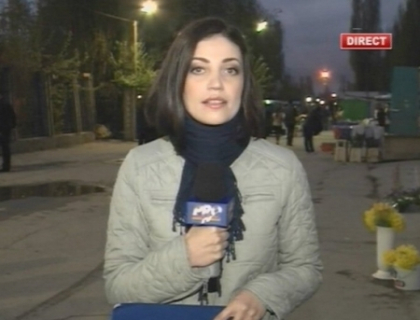 Politistii impart amenzi vanzatorilor de flori care se afla pe strada Calea Basarabiei!