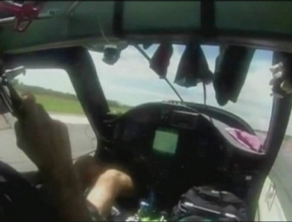 A facut inconjurul lumii pe un avion ecologic! Un biolog din Slovenia a revenit cu succes din calatoria vietii sale A facut inconjurul lumii pe un avion ecologic! Un biolog din Slovenia a revenit cu succes din calatoria vietii sale
