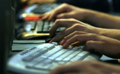 FBI: Sute de mii de oameni ar putea sa ramana fara internet din iulie. Vezi daca esti printre ei FBI: Sute de mii de oameni ar putea sa ramana fara internet din iulie. Vezi daca esti printre ei