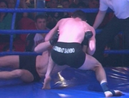 Adrenalina, sange si procedee spectaculoase la turneul national de MMA! Valeriu Tighineanu, cel mai tare