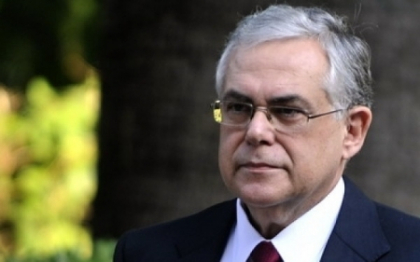 Premierul Greciei: "Facem tot posibilul ca prima transa de 25 de mld sa ajunga in economia reala" Premierul Greciei: "Facem tot posibilul ca prima transa de 25 de mld sa ajunga in economia reala"