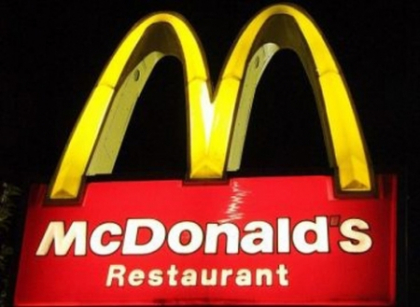 A VERY BIG MAC! Cel mai mare McDonald\'s din lume va avea 2.000 de angajati si 1.500 de locuri. FOTO A VERY BIG MAC! Cel mai mare McDonald\'s din lume va avea 2.000 de angajati si 1.500 de locuri. FOTO