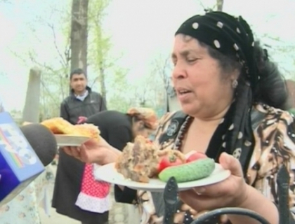 Au saracit romii? Pomenele scumpe, tot mai putine! Cum a fost sarbatorit Pastele Blajinilor la Soroca Au saracit romii? Pomenele scumpe, tot mai putine! Cum a fost sarbatorit Pastele Blajinilor la Soroca