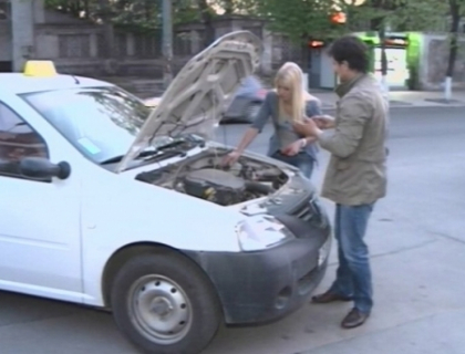 Andrei Tabuica si Elena Potorac, inconjurul lumii cu un taxi moldovenesc! Vezi pana unde au ajuns