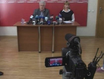Voronin despre masinile noi pentru demnitari: Le trebuie ca sa mearga cu soacra la piata sa cumpere ridiche! Voronin despre masinile noi pentru demnitari: Le trebuie ca sa mearga cu soacra la piata sa cumpere ridiche!