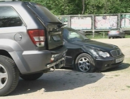 Barbat impuscat mortal in preajma unui local din Orhei! O alta persoana, grav ranita! Barbat impuscat mortal in preajma unui local din Orhei! O alta persoana, grav ranita!