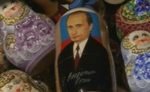 Putin, matrioska! Papusile cu chipul presedintelui au impanzit Piata Rosie! Cat de profitabila e afacerea