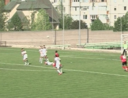 Sheriff Tiraspol se apropie de titlul de campioana a Moldovei. A spulberat cu 3 la 0 formatia Nistru Otaci Sheriff Tiraspol se apropie de titlul de campioana a Moldovei. A spulberat cu 3 la 0 formatia Nistru Otaci