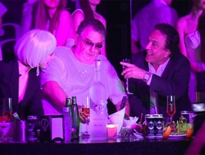 Fondatorul Fashion TV si-a sarbatorit ziua de nastere la Chisinau! Cum s-a desfasurat megapetrecerea