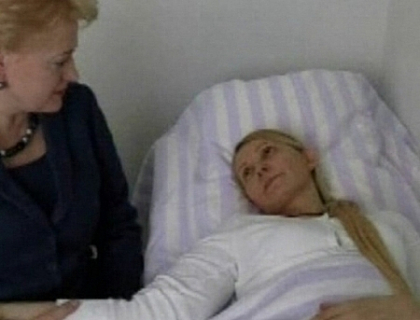 Iulia Timosenko, vizitata la spital de presedintele Lituaniei, Dalia Grybauskaite!