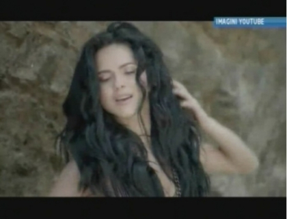 Inna a pus ochiul pe fostul iubit al Madonnei! Scenele incendiare din cel mai fierbinte videoclip al artistei Inna a pus ochiul pe fostul iubit al Madonnei! Scenele incendiare din cel mai fierbinte videoclip al artistei
