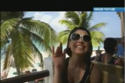 Natalia Barbu, perfecta si dupa nastere! Uite cum isi misca sanii in ritmul muzicii, pe plaja din Cancun