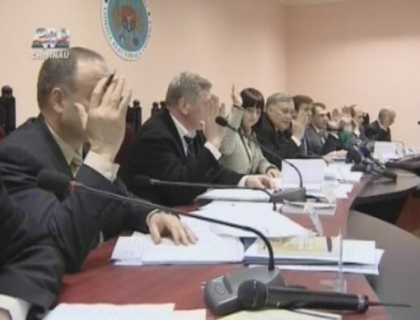 Lista concurentilor electorali a crescut cu cinci nume, ajungand astfel la 21 Lista concurentilor electorali a crescut cu cinci nume, ajungand astfel la 21