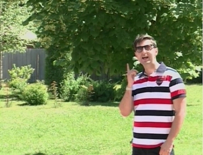 Canta despre dragoste, dar nu are o iubita! Cum arata noua piesa lansata de Adrian Ursu Canta despre dragoste, dar nu are o iubita! Cum arata noua piesa lansata de Adrian Ursu