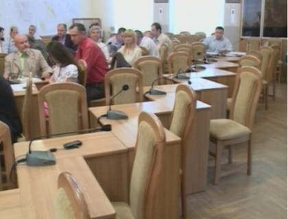 Scandal in CMC! Liberalii au parasit sedinta dupa ce PLDM au votat un proiect impreuna cu PCRM Scandal in CMC! Liberalii au parasit sedinta dupa ce PLDM au votat un proiect impreuna cu PCRM