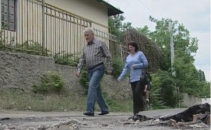 Dupa ploaie apar... gropile. Autoritatile promit sa carpeasca strazile gaurite Dupa ploaie apar... gropile. Autoritatile promit sa carpeasca strazile gaurite