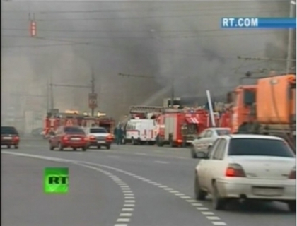 Incendiu de proportii la Moscova! Un pavilion dintr-un centru comercial, cuprins de flacari