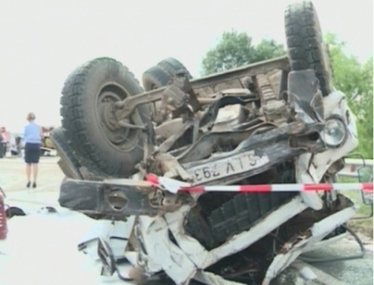 Tragedia de la Danceni, motiv de zazanie intre Filat si Chirtoaca! Ce masuri vor lua autoritatile dupa accident Tragedia de la Danceni, motiv de zazanie intre Filat si Chirtoaca! Ce masuri vor lua autoritatile dupa accident