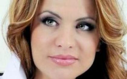 Nelly Ciobanu poarta hainele fiicei sale? A ales o rochie nepotrivita pentru varsta sa. FOTO Nelly Ciobanu poarta hainele fiicei sale? A ales o rochie nepotrivita pentru varsta sa. FOTO