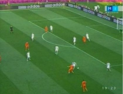 Soc la EURO 2012. Olanda invinsa de Danemarca cu 0 la 1! Cu acelasi scor Germania a batut Portugalia Soc la EURO 2012. Olanda invinsa de Danemarca cu 0 la 1! Cu acelasi scor Germania a batut Portugalia