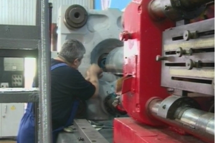 Tigla si materiale de constructii din plastic reciclat. Proiectul de milioane al Academiei de Stiinte Tigla si materiale de constructii din plastic reciclat. Proiectul de milioane al Academiei de Stiinte