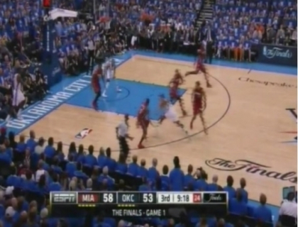 Oklahoma City Thunder, cu un pas mai aproape de cucerirea titlului in NBA! Oklahoma City Thunder, cu un pas mai aproape de cucerirea titlului in NBA!