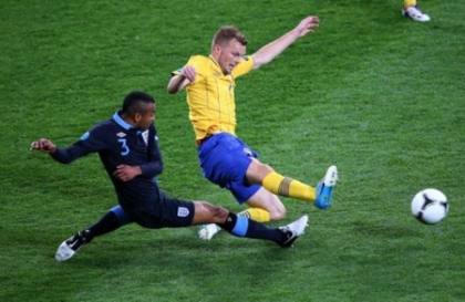 EURO 2012: Poate cel mai nebun meci de pana acum! Anglia invinge dramatic echipa Suediei EURO 2012: Poate cel mai nebun meci de pana acum! Anglia invinge dramatic echipa Suediei