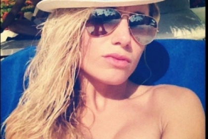 Natalie Toma s-a mutat in Republica Dominicana? Uite cum se relaxeaza pe malul oceanului! Natalie Toma s-a mutat in Republica Dominicana? Uite cum se relaxeaza pe malul oceanului!