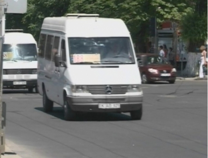 Majorarea mai asteapta! Pretul calatoriei cu microbuzul ramane neschimbat! Vezi conditiile lui Chirtoaca Majorarea mai asteapta! Pretul calatoriei cu microbuzul ramane neschimbat! Vezi conditiile lui Chirtoaca