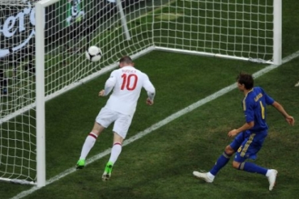 EURO 2012: Rooney revine cu gol! Anglia a invins-o pe gazda Ucraina! Franta merge si ea in sferturi EURO 2012: Rooney revine cu gol! Anglia a invins-o pe gazda Ucraina! Franta merge si ea in sferturi