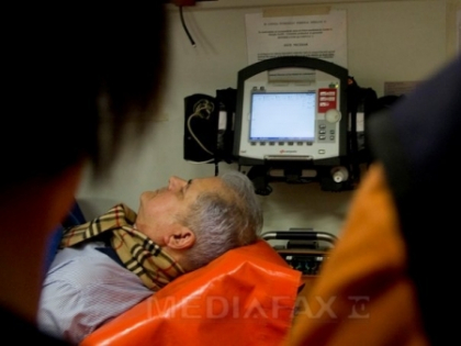 ADRIAN NASTASE A INCERCAT SA SE SINUCIDA. Fostul premier al Romaniei are patru plagi. FOTO ADRIAN NASTASE A INCERCAT SA SE SINUCIDA. Fostul premier al Romaniei are patru plagi. FOTO