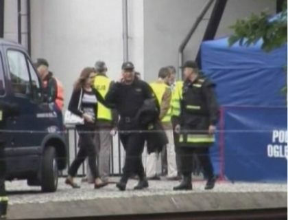 EURO 2012, umbrit de un deces! Cadavrul unui tanar irlandez, descoperit de politistii polonezi EURO 2012, umbrit de un deces! Cadavrul unui tanar irlandez, descoperit de politistii polonezi