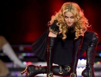Madonna cere sterilizarea cabinei dupa fiecare concert, de teama ca fanii sa nu fure mostre de ADN