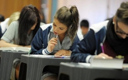 "Miscarea" banala care te ajuta sa iei note mai mari la examene
