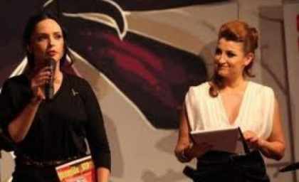 Andreea Marin Banica a facut scandal pe scena: "Sotul meu este tatal copilului tau?". VIDEO Andreea Marin Banica a facut scandal pe scena: "Sotul meu este tatal copilului tau?". VIDEO