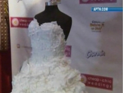 Rochie de mireasa din... hartie igienica! Creatia care a facut furori la un concurs de design